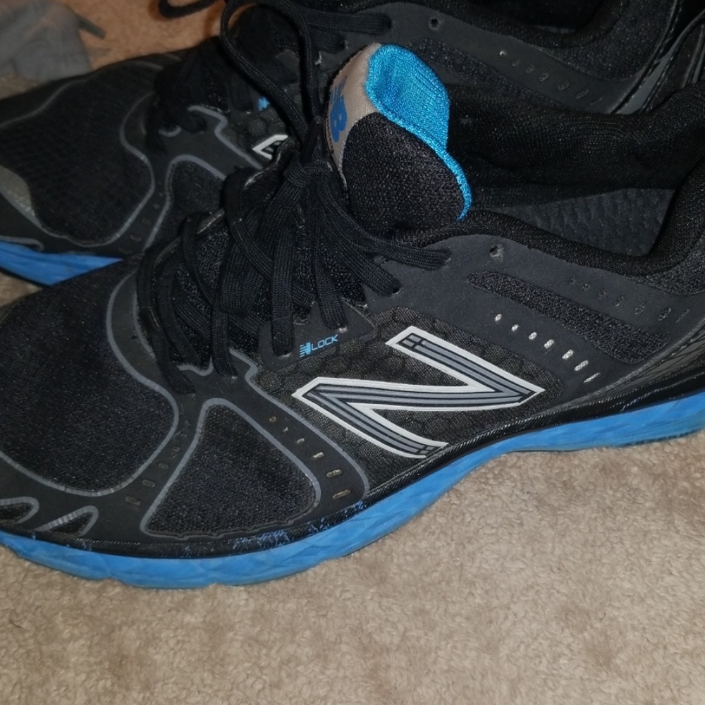 Shoes - Picture 2 of 5